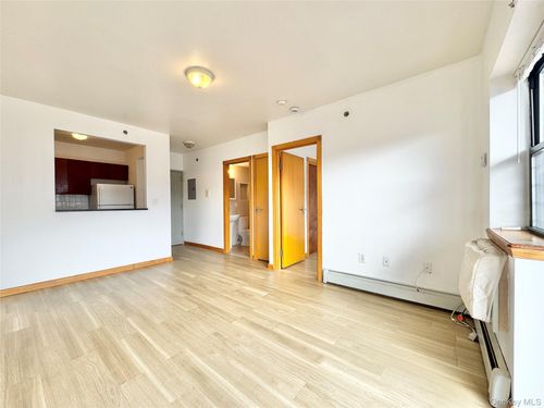 apt-3f-85-05A 57th Ave, Elmhurst, NY, 11373-4931 | Card Image