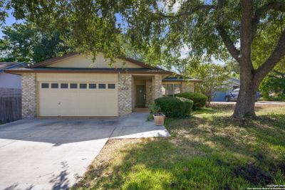 4250 Putting Grn, House other with 3 bedrooms, 2 bathrooms and null parking in San Antonio TX | Image 1