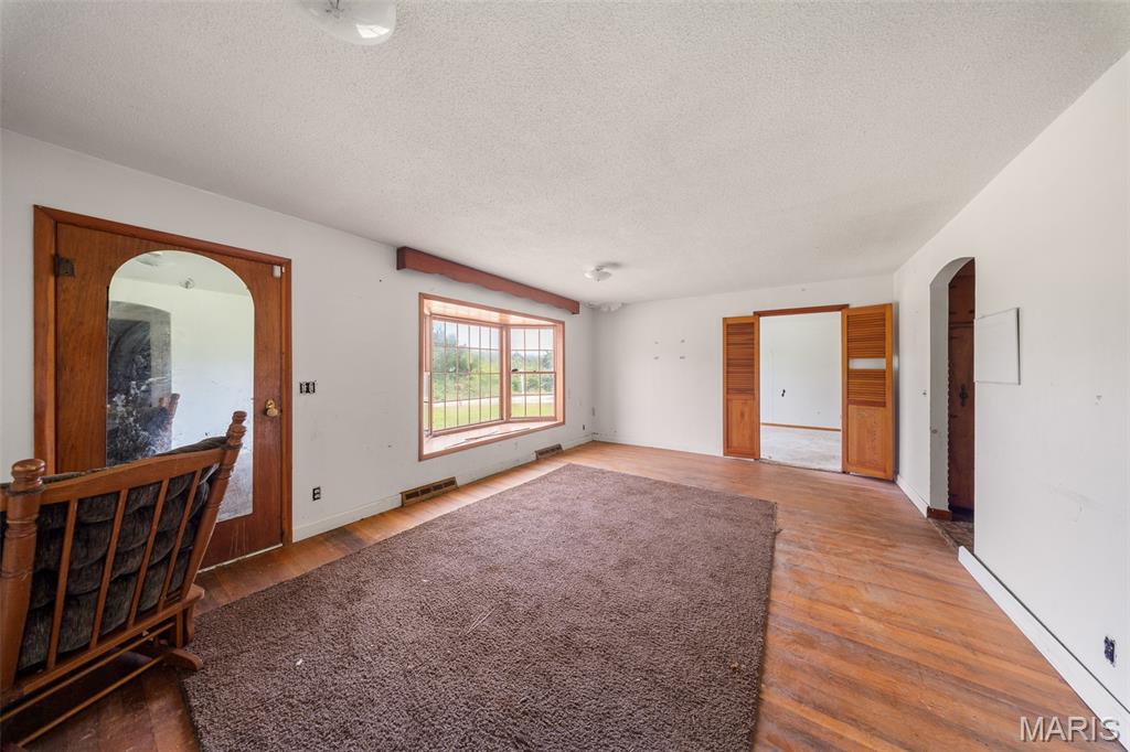 Residential in Newburg 5