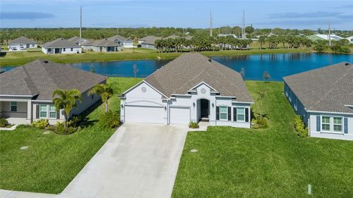 4418 Lago Vista Dr, Micco, FL, 32976-8115 | Card Image