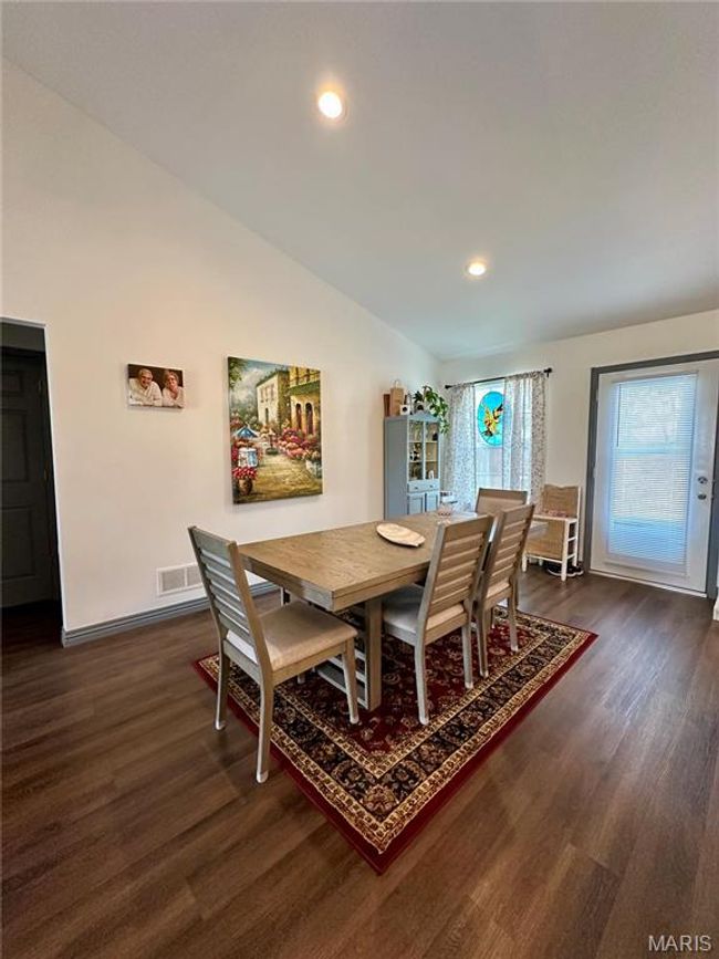 302 Mossman Ln, House other with 3 bedrooms, 2 bathrooms and 2 parking in Rolla MO | Image 6