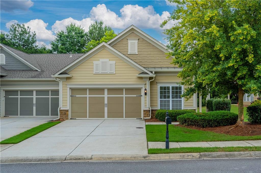 Longleaf Dr, Hoschton, GA 30548