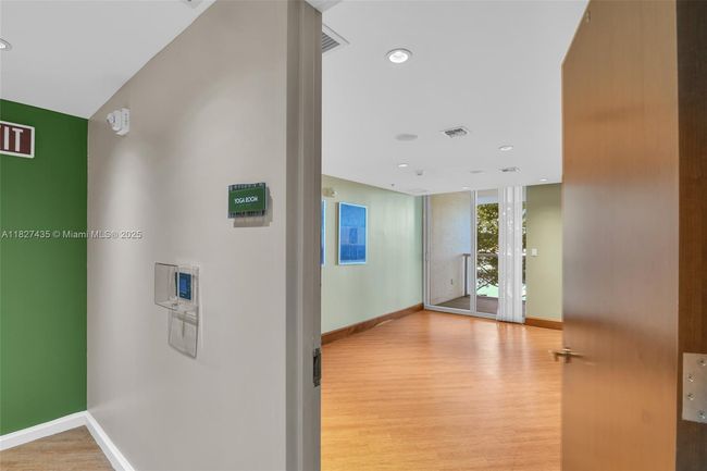 APT-1903S - 2681 N Flamingo Rd, Condo with 2 bedrooms, 2 bathrooms and null parking in Sunrise FL | Image 45