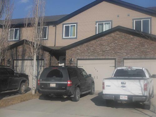 168 3 Street W, Cardston, AB, T0K0K0 | Card Image