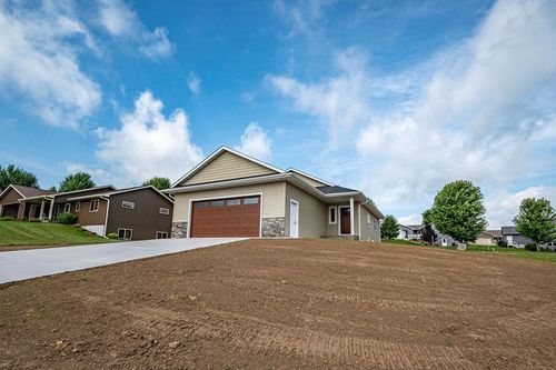 944 Kelly Rd, Ellsworth, WI, 54011-4886 | Card Image