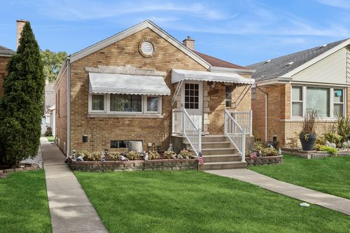 2245 Northgate Ave, North Riverside, IL, 60546-1339 | Card Image