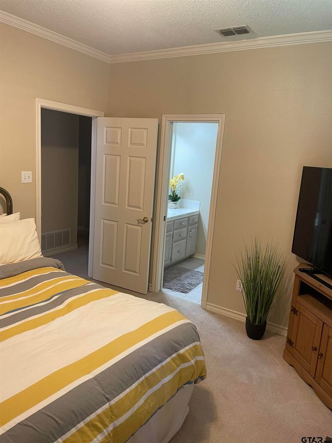 4007 Lazy Creek Dr, House other with 4 bedrooms, 3 bathrooms and null parking in Tyler TX | Image 11
