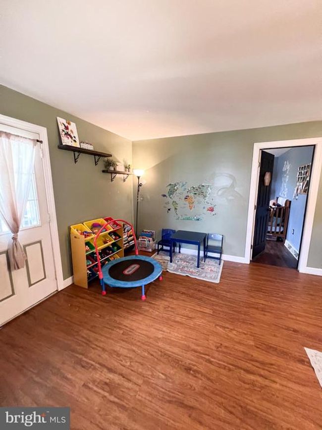 540 Highland Ave, House other with 3 bedrooms, 1 bathrooms and null parking in BURNHAM PA | Image 4