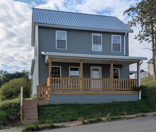 551 W Brown St, New Lexington, OH, 43764-1106 | Card Image