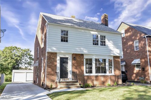 3961 Lansdale Rd, University Heights, OH, 44118-3121 | Card Image