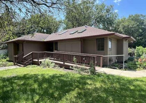 2605 Cliff Rd E, Burnsville, MN, 55337-3386 | Card Image