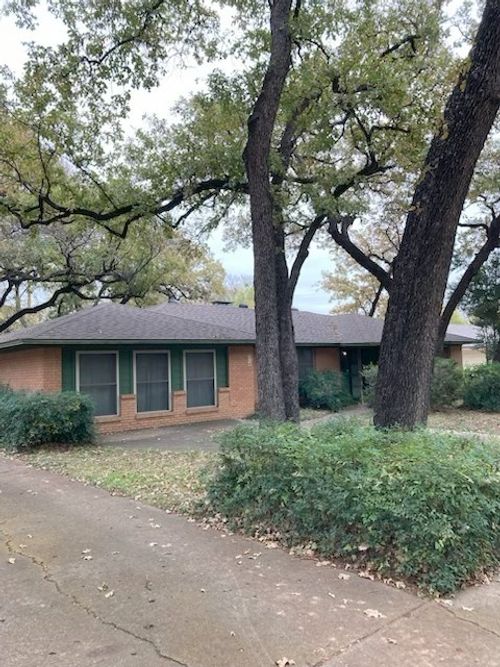 410 Nottingham Dr, Irving, TX, 75061-6454 | Card Image