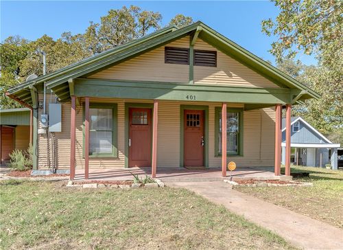 401 Harcourt St, Weatherford, TX, 76086-3027 | Card Image