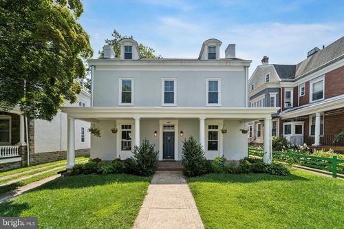 421 Green Ln, PHILADELPHIA, PA, 19128-3305 | Card Image