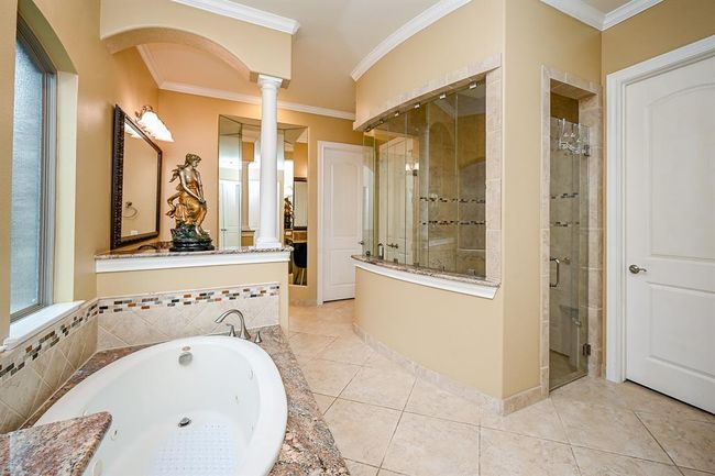 Garden Tub and Huge Walk in Shower | Image 28