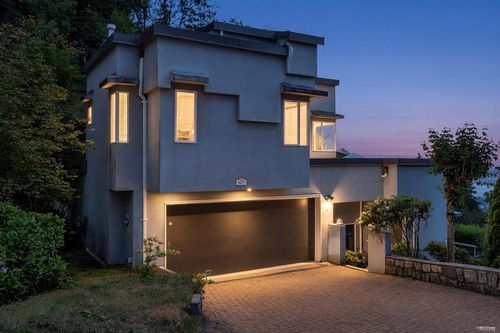 2617 Westhill Way, West Vancouver, BC, V7S3G9 | Card Image