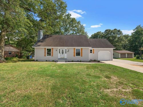 18317 Elles Dr, Athens, AL, 35611-5628 | Card Image