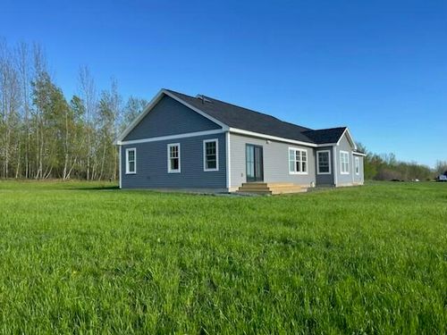 87 Yorktown Road, Albion, ME, 04910 | Card Image