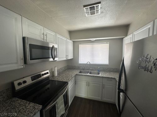 223-223 N 14th St, Las Vegas, NV, 89101-4311 | Card Image