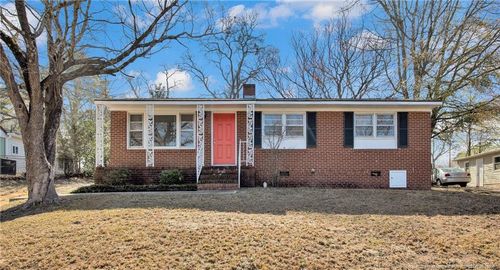 4009 Village Dr, Fayetteville, NC, 28304-5243 | Card Image