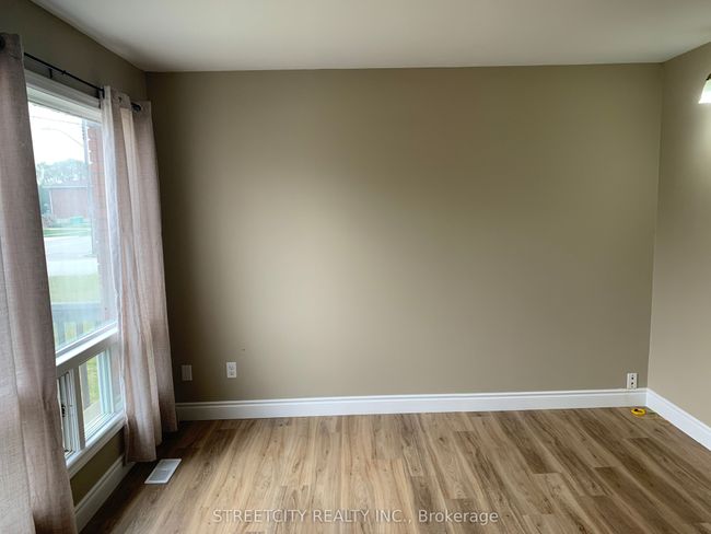 A - 140 Symes St, House attached with 2 bedrooms, 2 bathrooms and 2 parking in Glencoe ON | Image 4