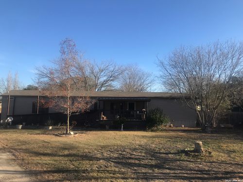 901 Tonkawa Cir, New Braunfels, TX, 78130-2864 | Card Image