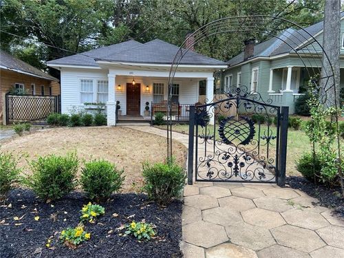 650 Elbert St Sw, Atlanta, GA, 30310-2812 | Card Image