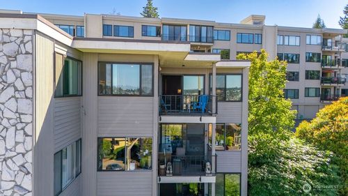 apt-401-3661 24th Pl W, Seattle, WA, 98199-2142 | Card Image
