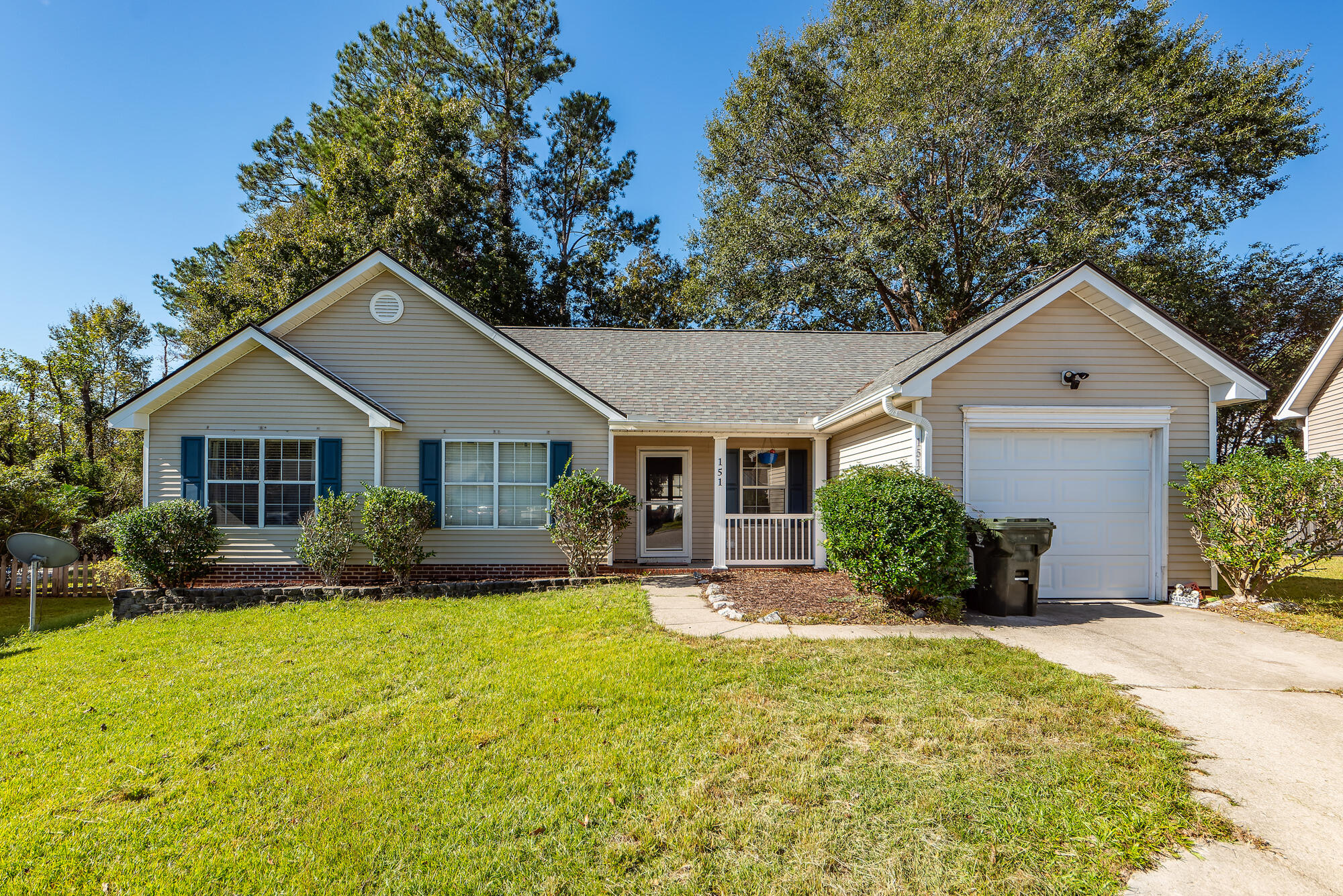 Penzance Blvd, Goose Creek, SC 29445