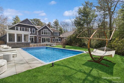 11 Owls Nest Ln, East Hampton, NY, 11937-3947 | Card Image