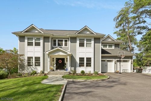 107 Southern Blvd, Chatham Twp, NJ, 07928-1336 | Card Image