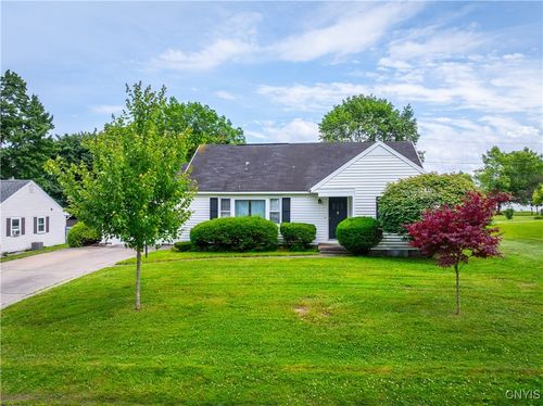 37 Cambridge Road, Whitestown, NY, 13492 | Card Image