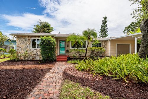 3321 14th St N, St Petersburg, FL, 33704-1824 | Card Image