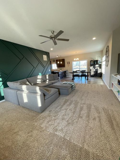 13855 Bauerle Rd, Dewitt, MI, 48820-8517 | Card Image