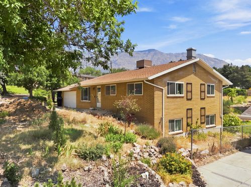 3082 N 300 E, North Ogden, UT, 84414-1958 | Card Image