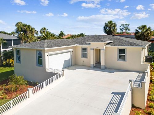4237 Marine Pkwy, NEW PORT RICHEY, FL, 34652-3137 | Card Image