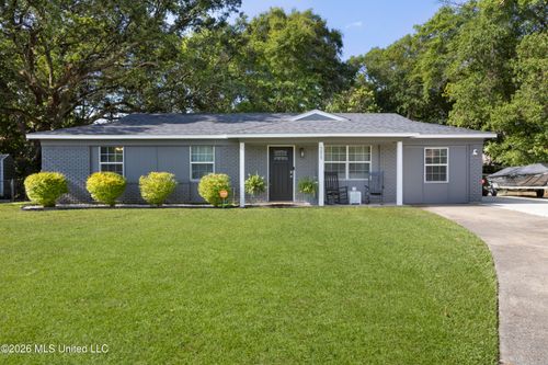 5079 Maid Marion Dr, Pascagoula, MS, 39581-5137 | Card Image