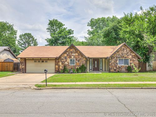 205 Fox Run Cir, Jenks, OK, 74037-9510 | Card Image
