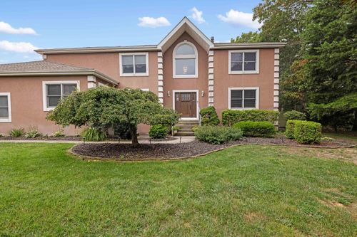 8 Clayton Dr, Ocean View, NJ, 08230-1633 | Card Image