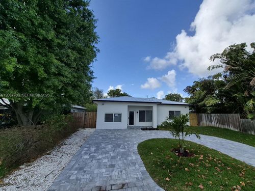 111 Ne 45th St, Fort Lauderdale, FL, 33334-1537 | Card Image