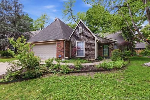 5516 S Delaware Ct, Tulsa, OK, 74105-7436 | Card Image