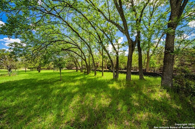 3420 Junction Hwy, House other with 2 bedrooms, 2 bathrooms and null parking in ingram TX | Image 21