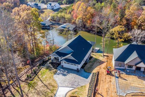 172 Lakewatch Cir, Moneta, VA, 24121-4005 | Card Image