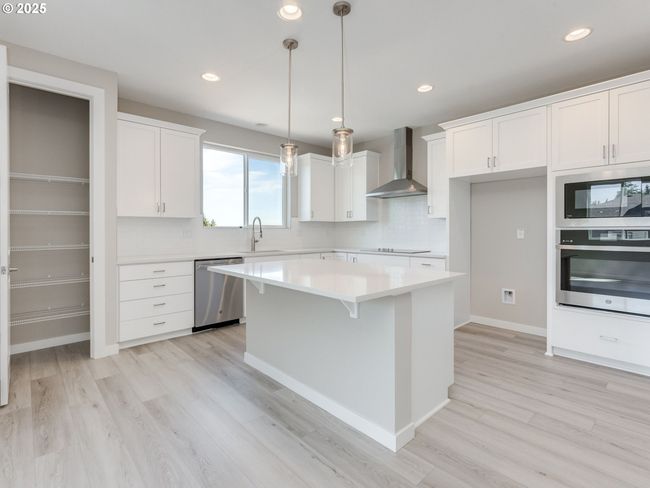 2111 Ne Ridge Run Ln, House other with 5 bedrooms, 4 bathrooms and 3 parking in Estacada OR | Image 14