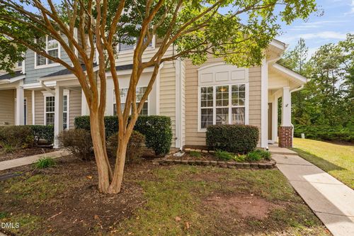 421 Hamlet Park Dr, Morrisville, NC, 27560-6647 | Card Image