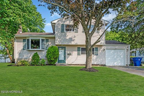 3 Stratton Pl, New Monmouth, NJ, 07748-1524 | Card Image