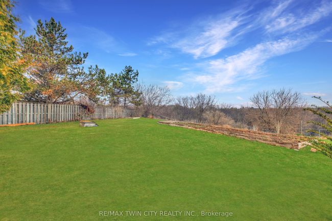 44 Cole Rd, House attached with 3 bedrooms, 2 bathrooms and 3 parking in Guelph ON | Image 36