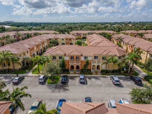 8922 Sw 18th St, Miramar, FL, 33025-7615 | Card Image