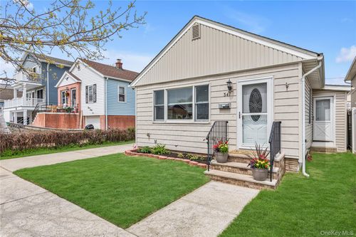 347 E Pine St, Long Beach, NY, 11561-2334 | Card Image