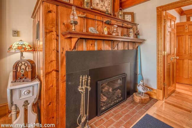 UNIT-2 - 47 E Chop Dr, Condo with 1 bedrooms, 1 bathrooms and null parking in Oak Bluffs MA | Image 4